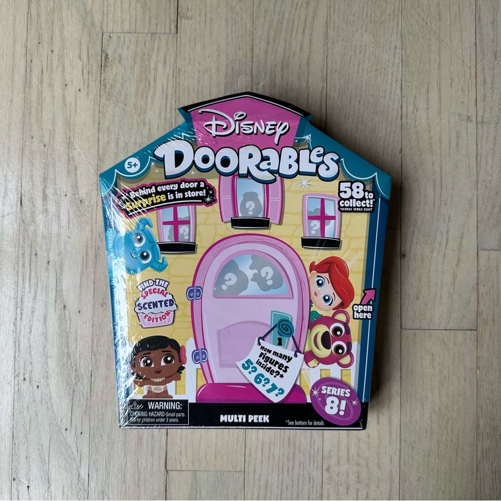 SOLD NEW Sealed Disney Doorables Series 8 Multi Peek Surprise Mini Figures